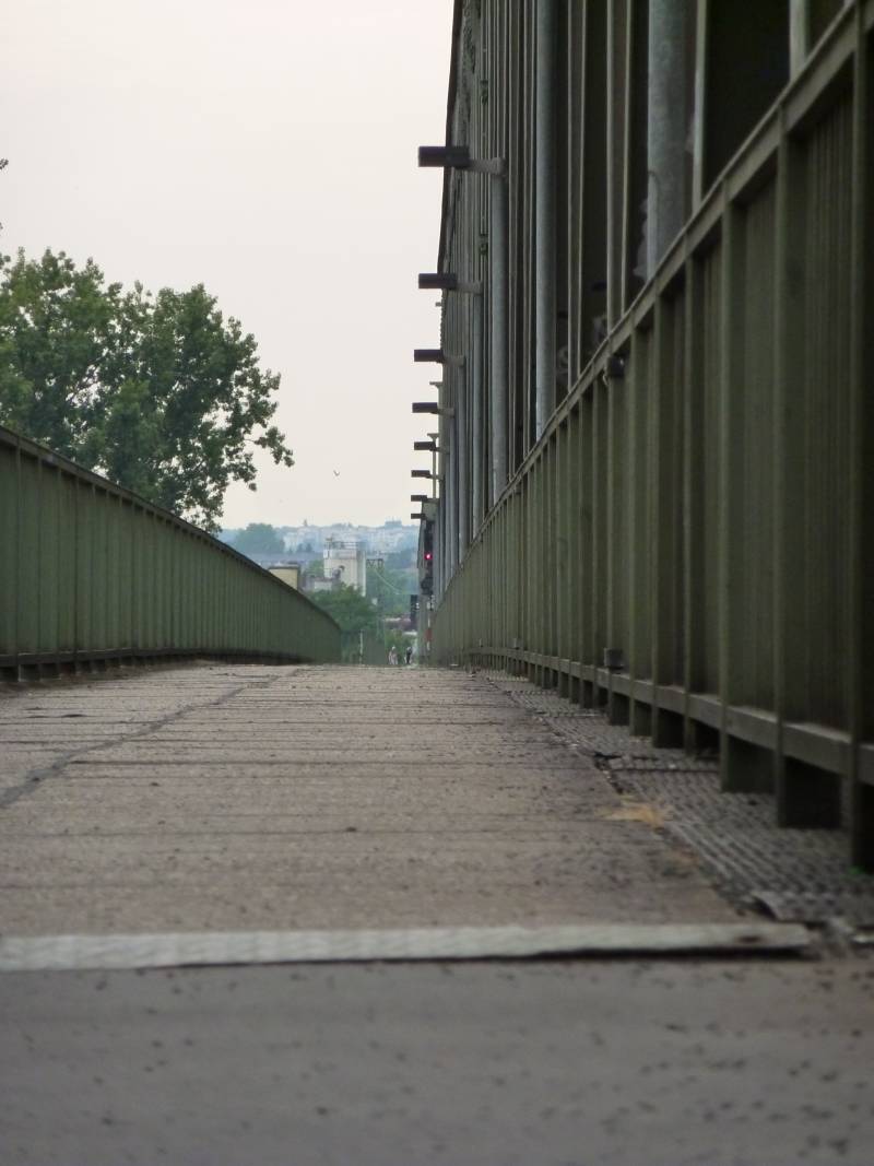 Fußweg der Mainzer Kaiserbrücke