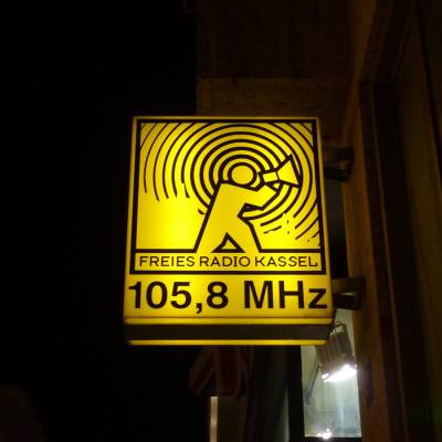 Auch eine Heimat für den Autor dieser Zeilen und Fotografen dieser Bilder: Das Freie Radio Kassel am Opernplatz.